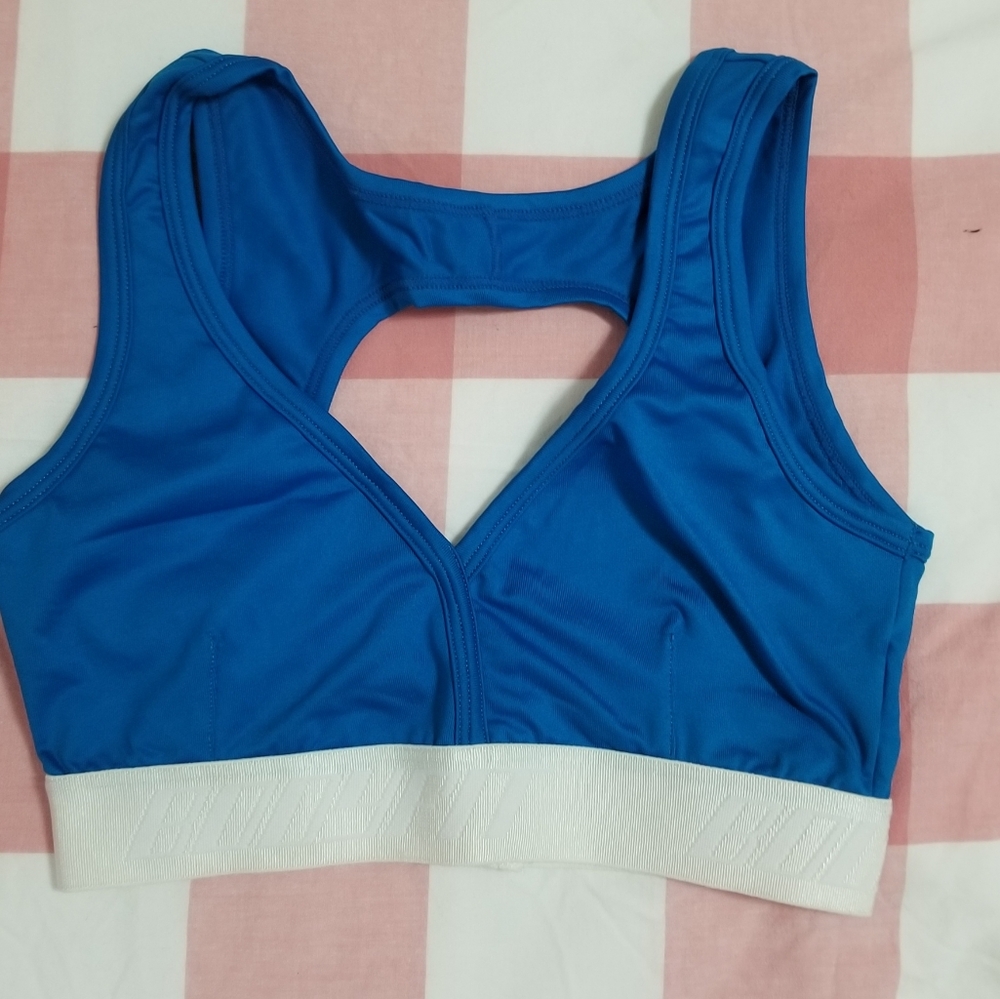 Sport bra for women. NWT. one size